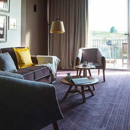 Vale D'azenha Rural & Residences فندق